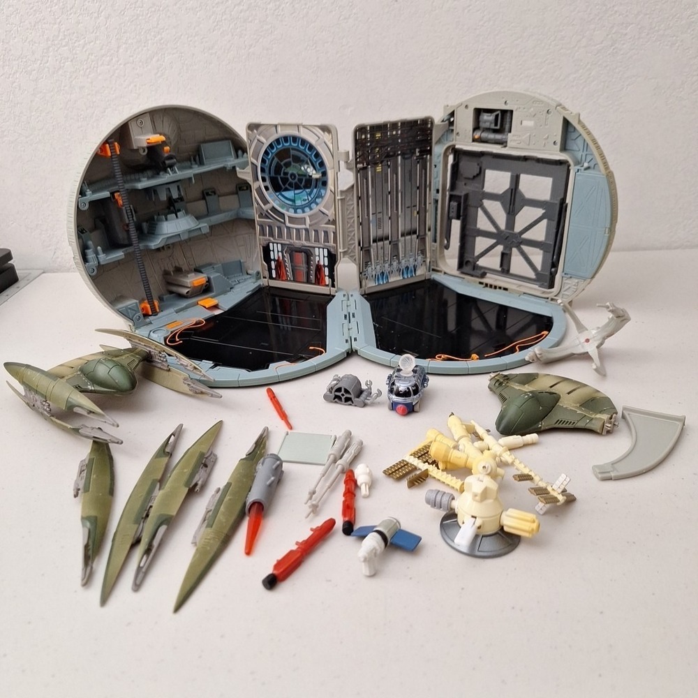 Vintage Star Wars Micro Machine Action Fleet Death Star Playset WITH SPARE PARTS